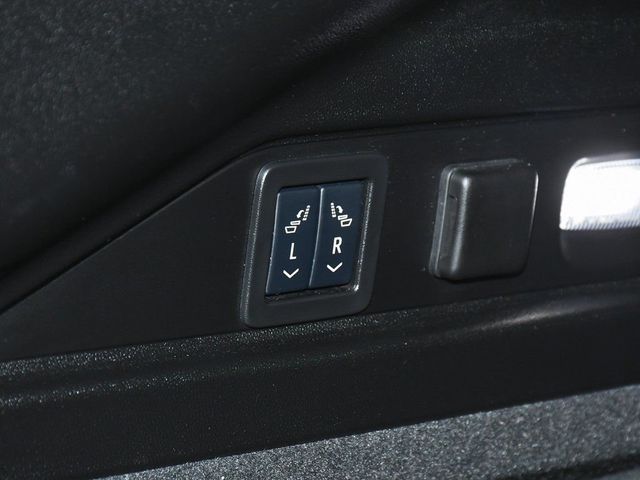 2026 Cadillac LYRIQ V-Series Premium - 22987668 - 70