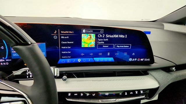 2026 Cadillac OPTIQ 4dr Luxury w/ Propulsion Electric Performance Dual-Motor AWD - 23015770 - 17