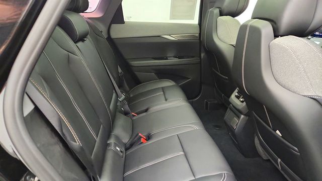 2026 Cadillac OPTIQ 4dr Luxury w/ Propulsion Electric Performance Dual-Motor AWD - 23015770 - 22