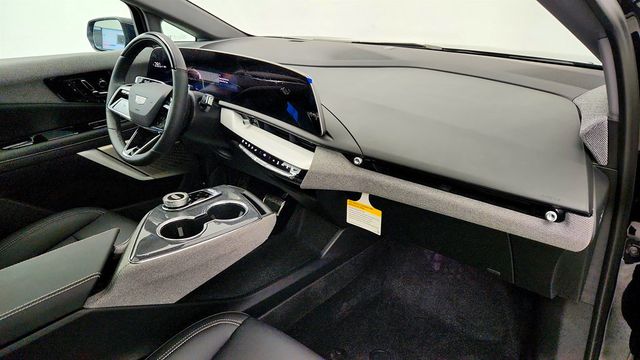 2026 Cadillac OPTIQ 4dr Luxury w/ Propulsion Electric Performance Dual-Motor AWD - 23015770 - 24