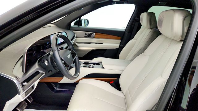 2026 Cadillac VISTIQ AWD 4dr Sport w/ Captain's Chairs - 23079551 - 22