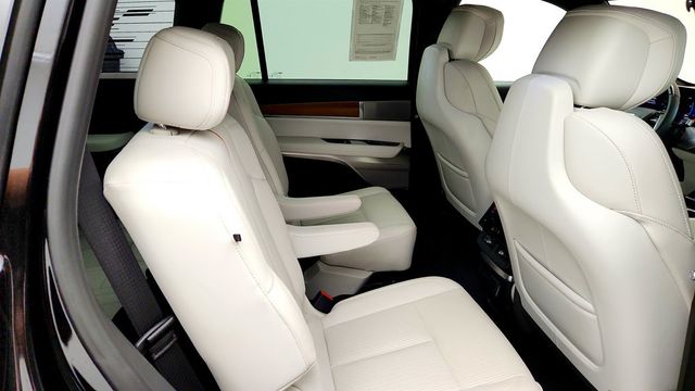 2026 Cadillac VISTIQ AWD 4dr Sport w/ Captain's Chairs - 23079551 - 27