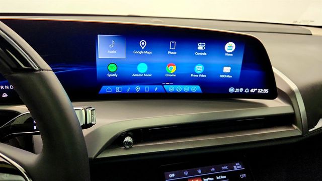 2026 Cadillac VISTIQ AWD 4dr Sport with 2nd Row Captain's Seats (6 Seats) - 22960765 - 16