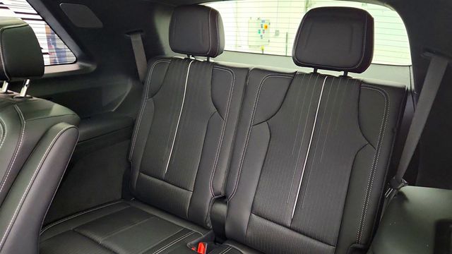 2026 Cadillac VISTIQ AWD 4dr Sport with 2nd Row Captain's Seats (6 Seats) - 22960765 - 21