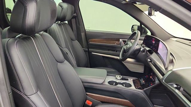 2026 Cadillac VISTIQ AWD 4dr Sport with 2nd Row Captain's Seats (6 Seats) - 22960765 - 24