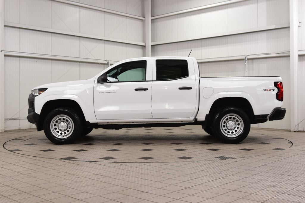 2026 Chevrolet Colorado 4WD Crew Cab WT - 23041616 - 3