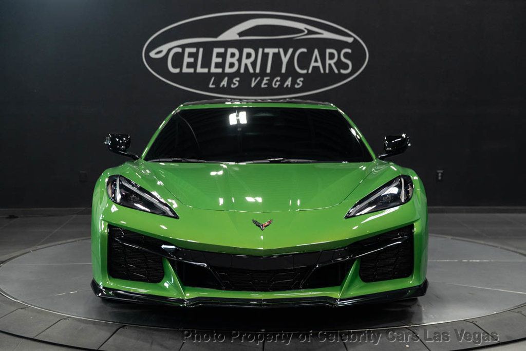 2026 Chevrolet Corvette Roswell Green Metallic  - 23071020 - 11