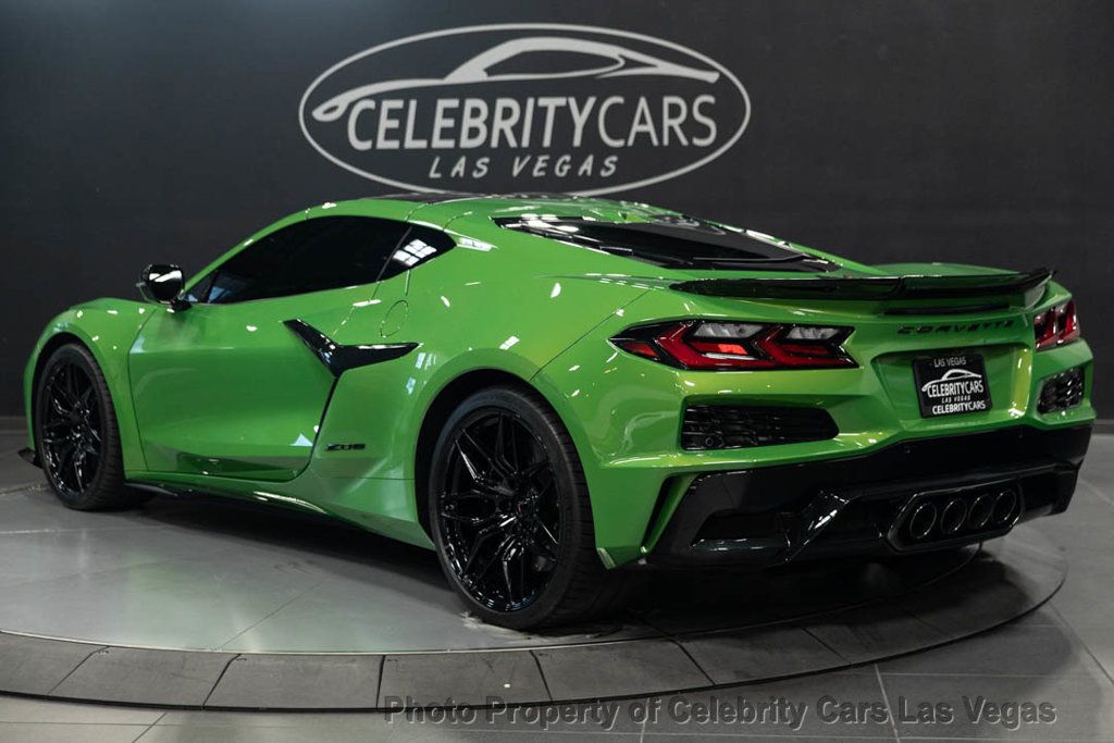 2026 Chevrolet Corvette Roswell Green Metallic  - 23071020 - 20