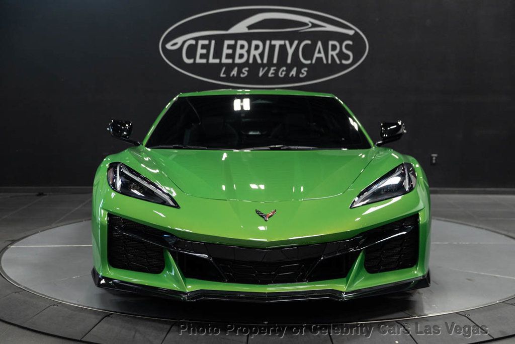 2026 Chevrolet Corvette Roswell Green Metallic  - 23071020 - 30