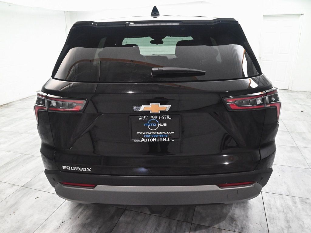 2026 Chevrolet Equinox LT photo 4