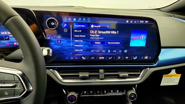 2026 Chevrolet Equinox EV 4dr LT2 w/PDE - 23001329 - 17