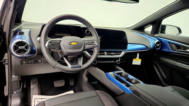 2026 Chevrolet Equinox EV AWD 4dr LT2 w/ 17.7'' Touchscreen & HD Surround Vision - 23000914 - 11