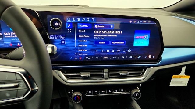 2026 Chevrolet Equinox EV AWD 4dr LT2 w/ 17.7'' Touchscreen & HD Surround Vision - 23000914 - 16