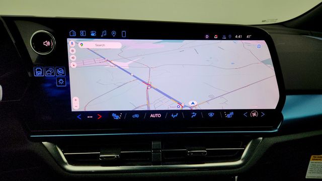 2026 Chevrolet Equinox EV AWD 4dr LT2 w/ 17.7'' Touchscreen & HD Surround Vision - 23000914 - 17