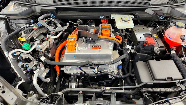 2026 Chevrolet Equinox EV AWD 4dr LT2 w/ 17.7'' Touchscreen & HD Surround Vision - 23000914 - 25