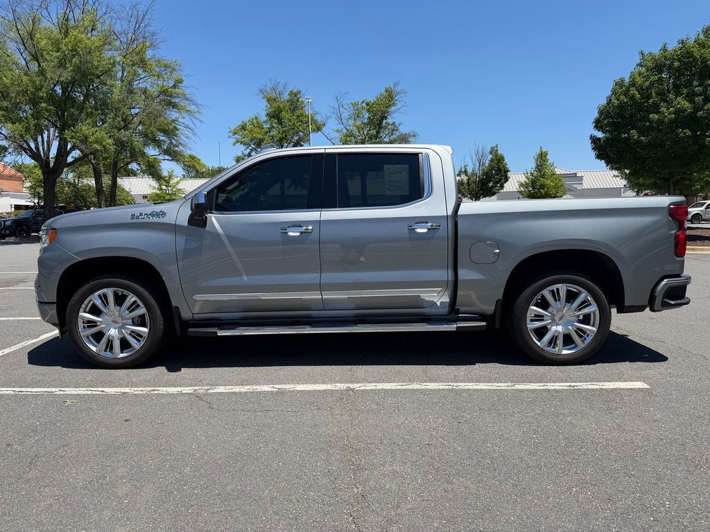 2026 Chevrolet Silverado 1500 1500 CREW HIGH COUNTRY * 6.2 V8 * LOADED * 5K MILES - 23029384 - 4