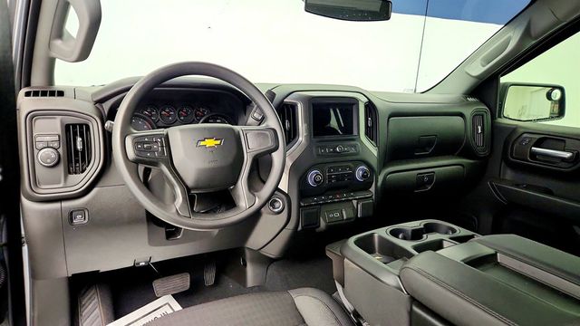 2026 Chevrolet Silverado 1500 2WD Crew Cab 147'' Custom w/ Turbomax Blackout Package - 23020190 - 10