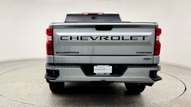 2026 Chevrolet Silverado 1500 2WD Crew Cab 147'' Custom w/ Turbomax Blackout Package - 23020190 - 5