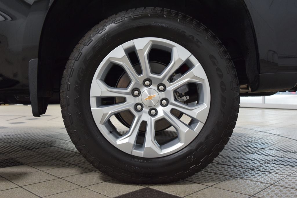 2026 Chevrolet Silverado 1500 4WD Crew Cab 147" LTZ - 23032370 - 25