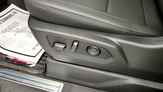 2026 Chevrolet Silverado 1500 4WD Crew Cab 147'' LTZ w/ Z71 Off-Road & Convenience Pkgs - 23083934 - 11