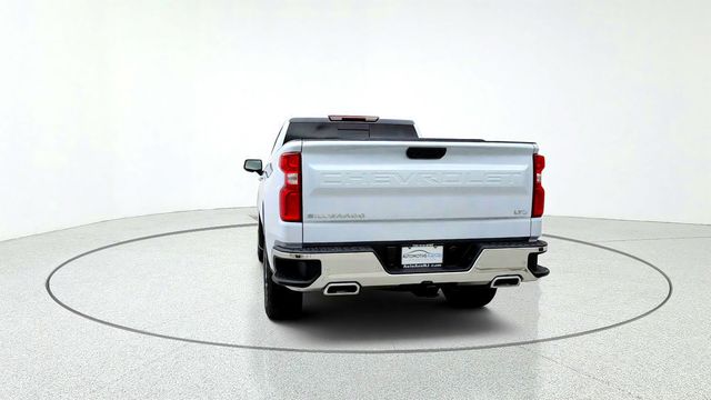 2026 Chevrolet Silverado 1500 4WD Crew Cab 147'' LTZ w/ Z71 Off-Road & Convenience Pkgs - 23083934 - 5