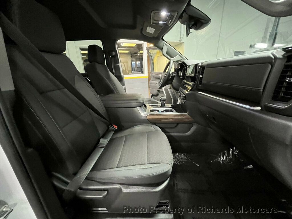 2026 Chevrolet Silverado 1500 4WD Crew Cab 147" RST - 22942667 - 21