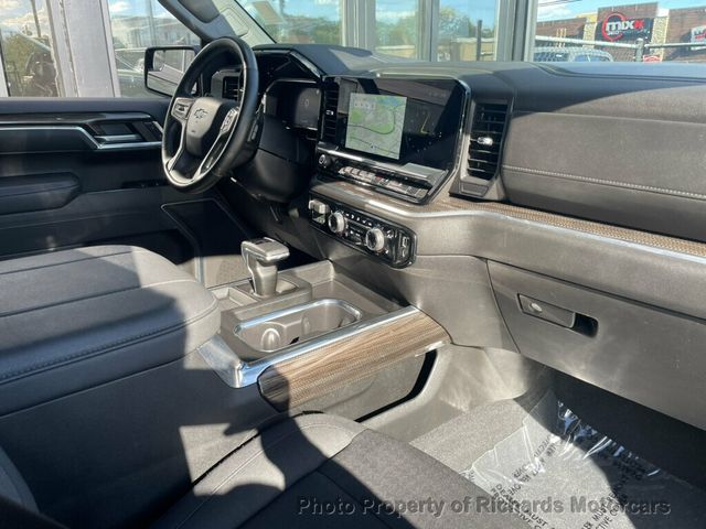 2026 Chevrolet Silverado 1500 4WD Crew Cab 157" RST - 23092859 - 18
