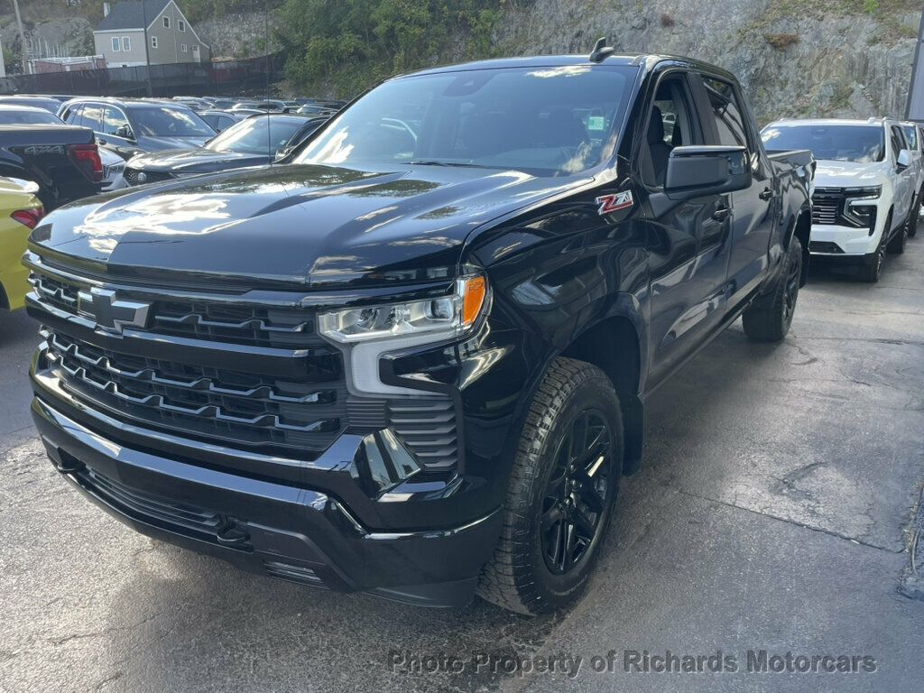 2026 Chevrolet Silverado 1500 4WD Crew Cab 157" RST - 23092859 - 3