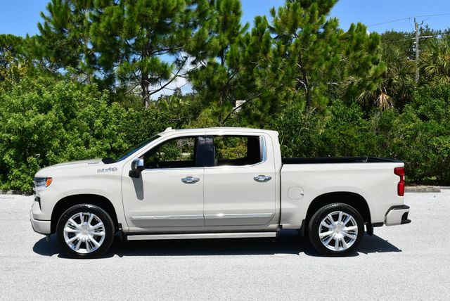2026 Chevrolet Silverado 1500 4WD Crew Cab High Country W/Premium II Super Cruise Package - 23068057 - 24