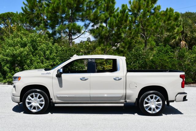 2026 Chevrolet Silverado 1500 4WD Crew Cab High Country W/Premium II Super Cruise Package - 23068057 - 25