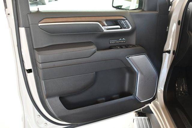 2026 Chevrolet Silverado 1500 4WD Crew Cab High Country W/Premium II Super Cruise Package - 23068057 - 37
