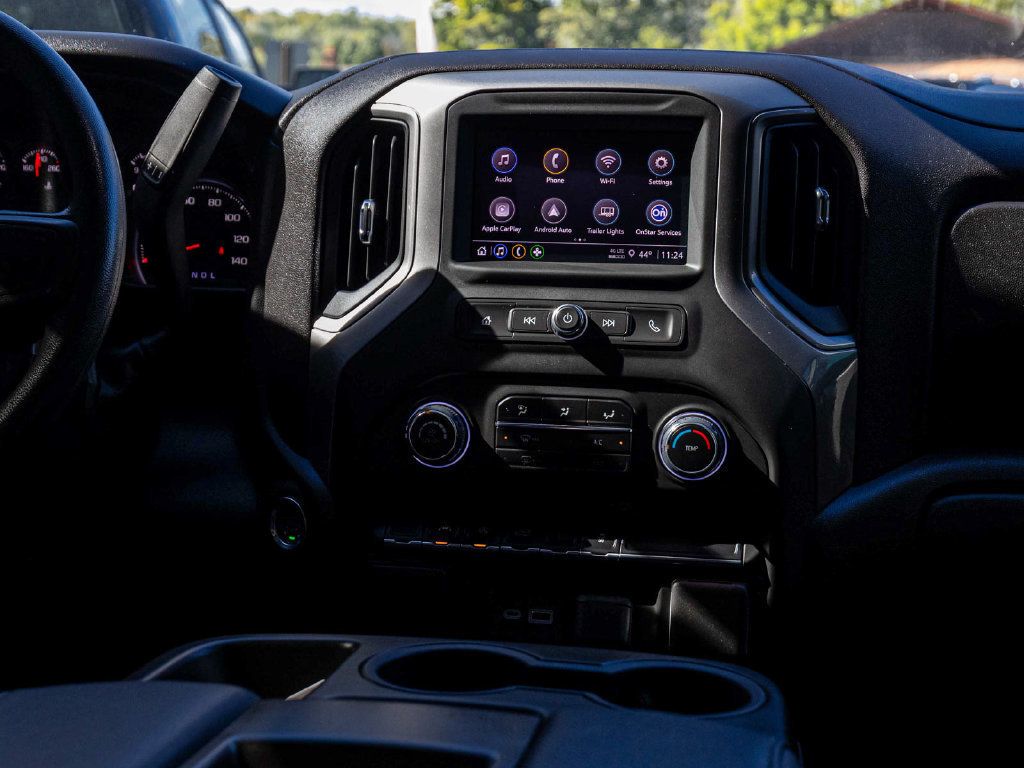 Chevrolet Silverado photo 20