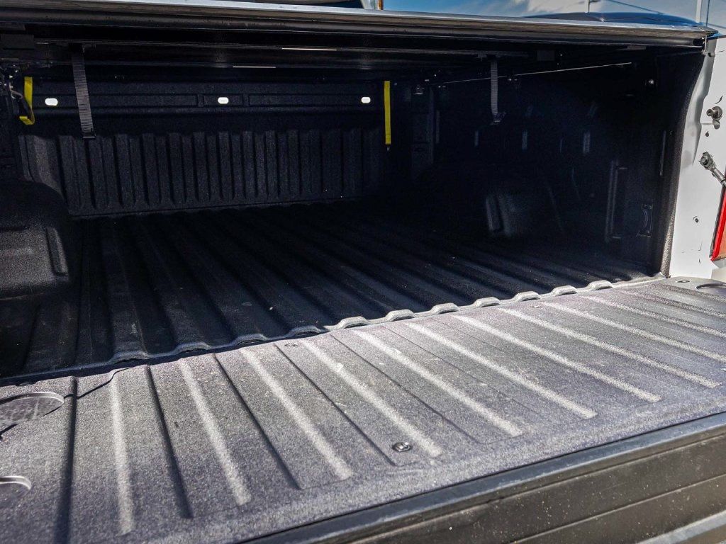 Chevrolet Silverado photo 30