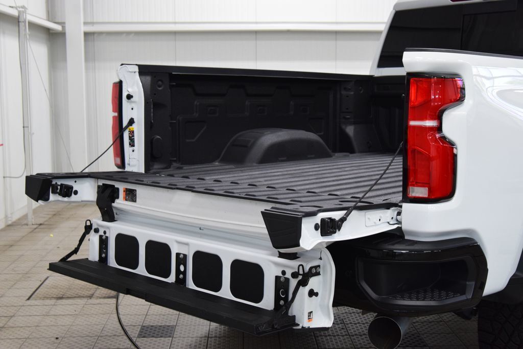 2026 Chevrolet Silverado 2500HD ZR2 - 23036960 - 24