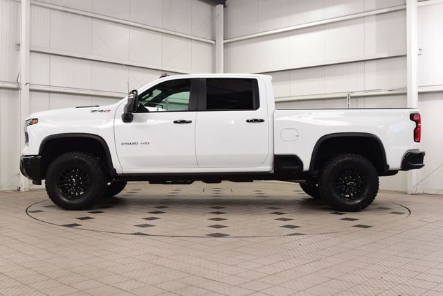 2026 Chevrolet Silverado 2500HD ZR2 - 23036960 - 3