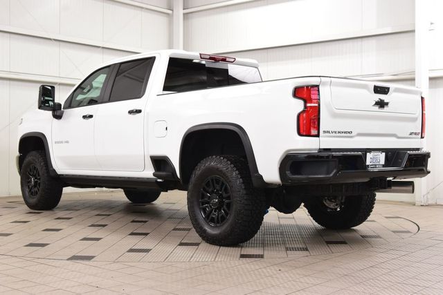 2026 Chevrolet Silverado 2500HD ZR2 - 23036960 - 4