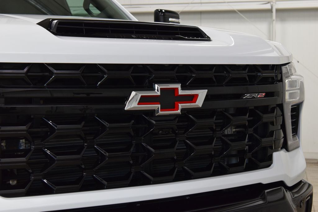 2026 Chevrolet Silverado 2500HD ZR2 - 23036960 - 8