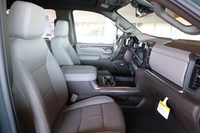 2026 Chevrolet Silverado 3500HD 4WD Crew Cab 172" LTZ - 23002739 - 22