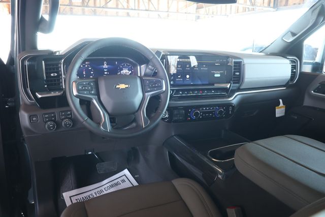 2026 Chevrolet Silverado 3500HD 4WD Crew Cab 172'' LTZ w/ 6.6L Turbo-Diesel V8 & Plus Package - 23002739 - 11