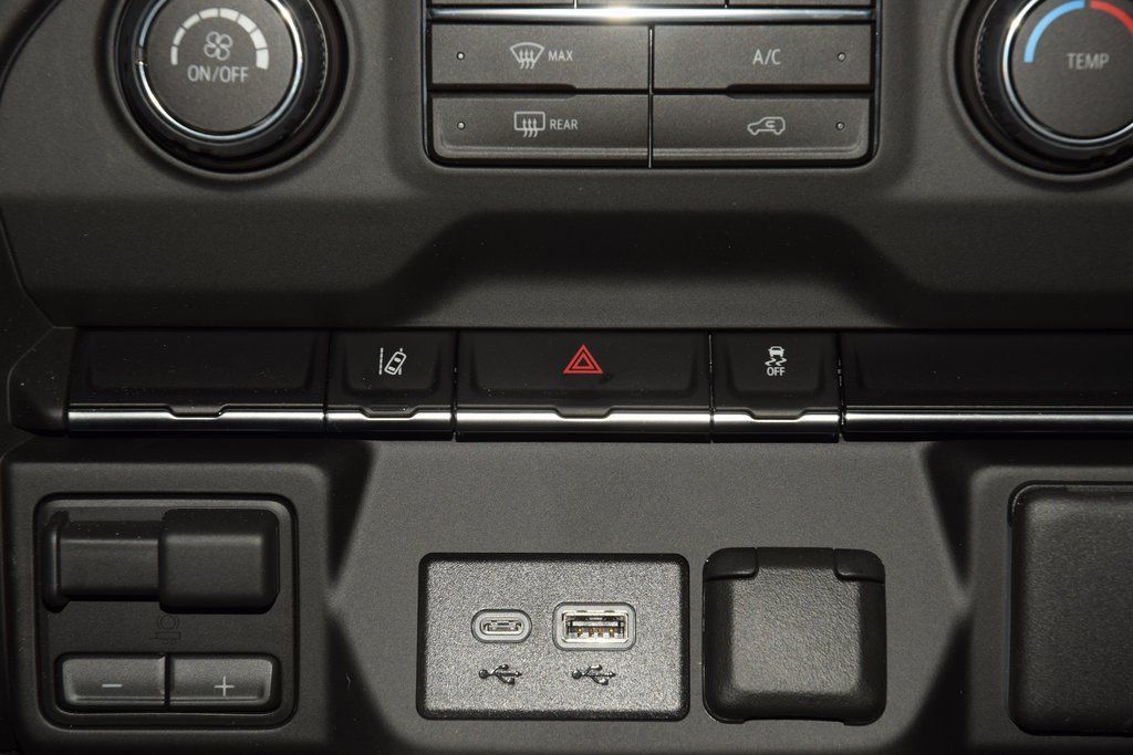 2026 Chevrolet Silverado 3500HD Work Truck - 23045010 - 23