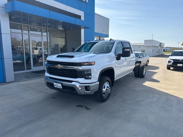 2026 Chevrolet Silverado 3500HD CC 4WD Crew Cab 177" WB, 60" CA LT - 22993237 - 3