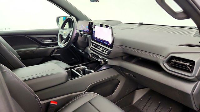 2026 Chevrolet Silverado EV e4WD Crew Cab Max Range LT - 23045463 - 22
