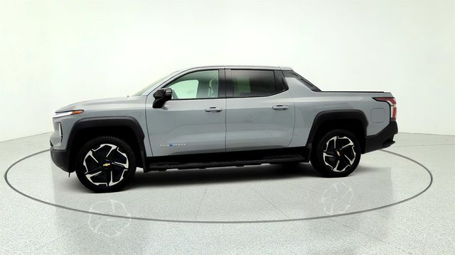 2026 Chevrolet Silverado EV e4WD Crew Cab Max Range LT w/ Soft Rolling Bed Cover - 23045463 - 7