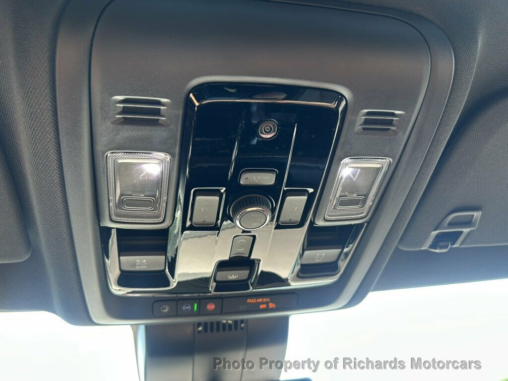 2026 Chevrolet Suburban 4WD 4dr High Country - 23075526 - 16