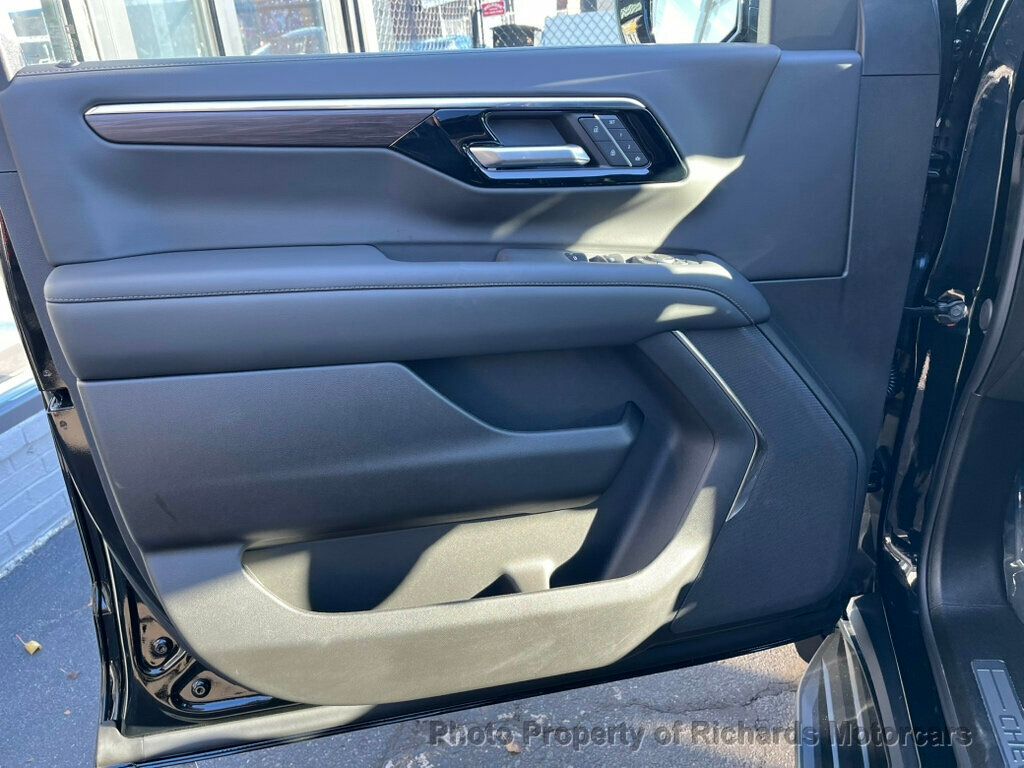 2026 Chevrolet Suburban 4WD 4dr LT - 22953429 - 13