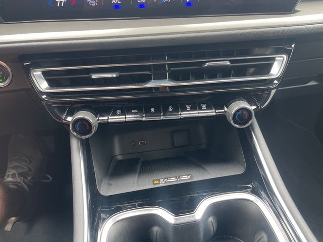 2026 CHEVROLET TRAVERSE FWD LT, LT JET BLACK, EVOTEX SEAT TRIM ($1,000 VALUE!!) - 23091471 - 17