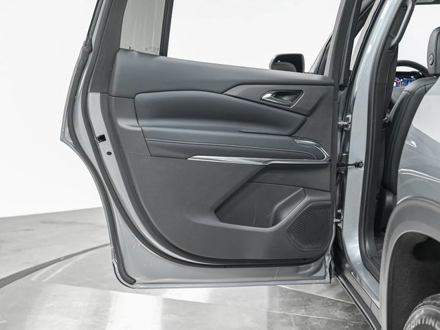 2026 Chevrolet Traverse LT - 23077172 - 25