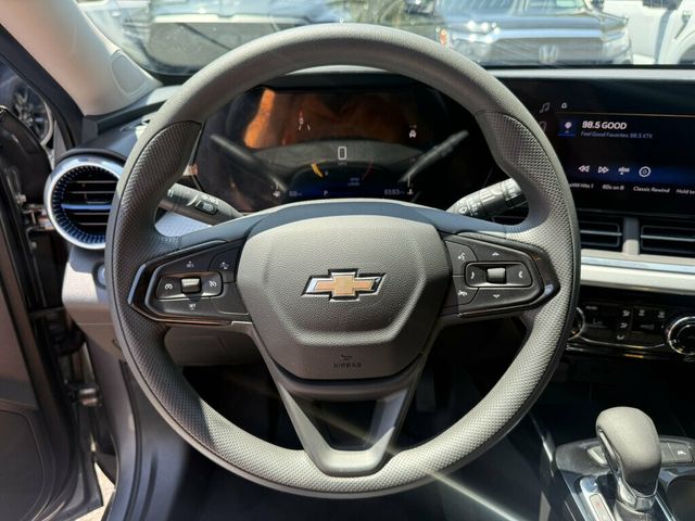 2026 Chevrolet Trax FWD 4dr LT - 23068798 - 4