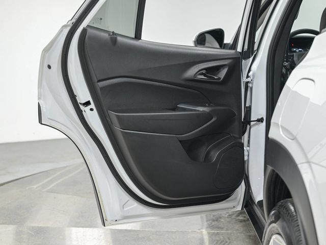 2026 Chevrolet Trax LS - 23077620 - 23