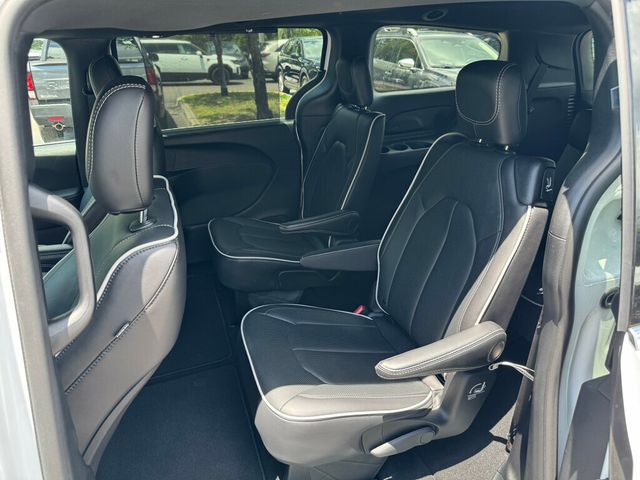2026 Chrysler Pacifica Limited FWD - 23028615 - 8